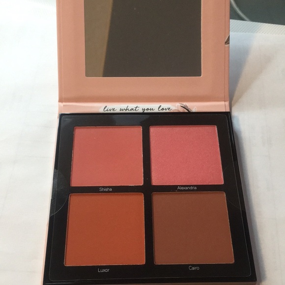3/$20 Catrice x Eman Blush Palette - Picture 3 of 3